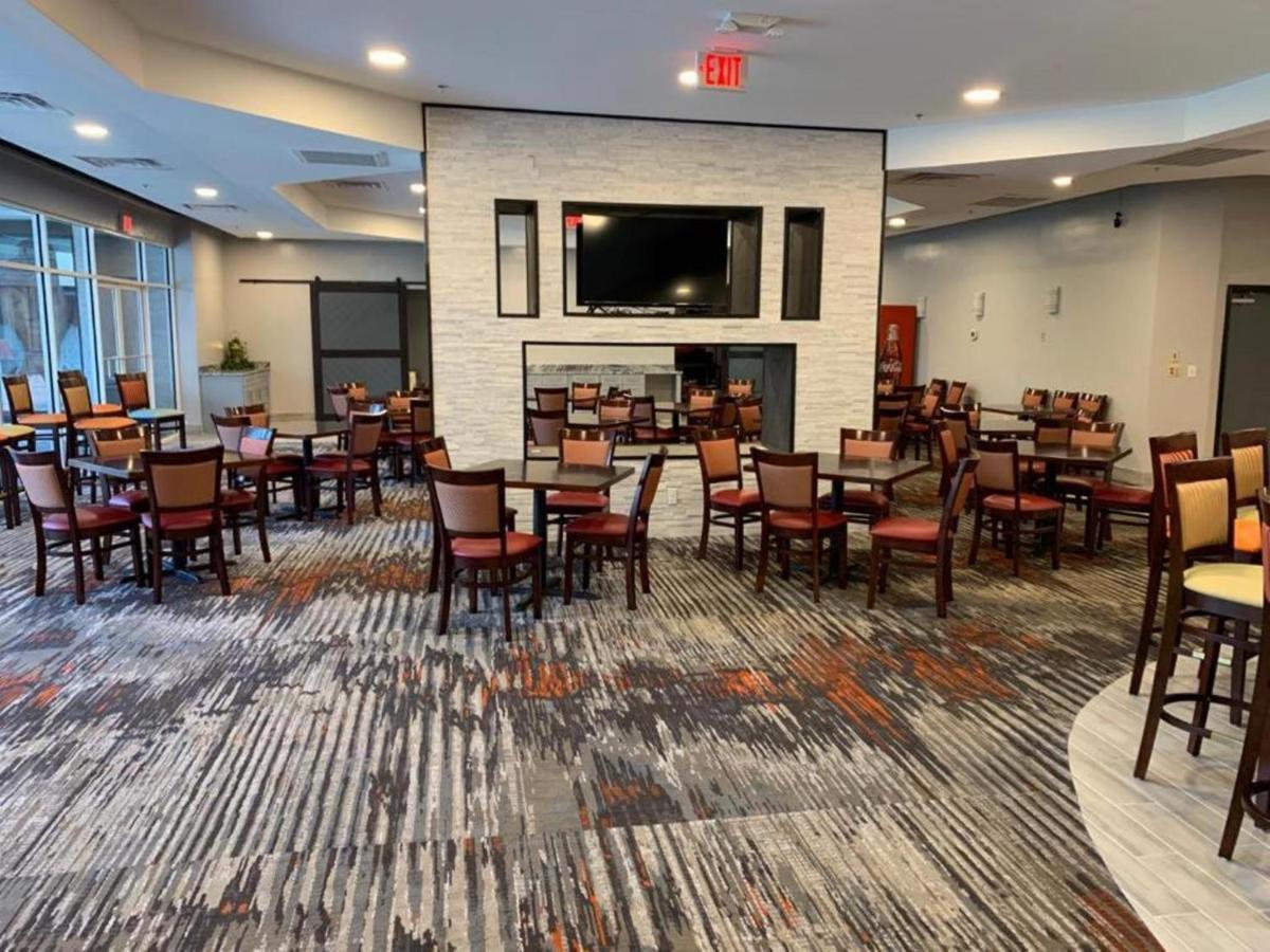Ramada By Wyndham Gainesville Extérieur photo